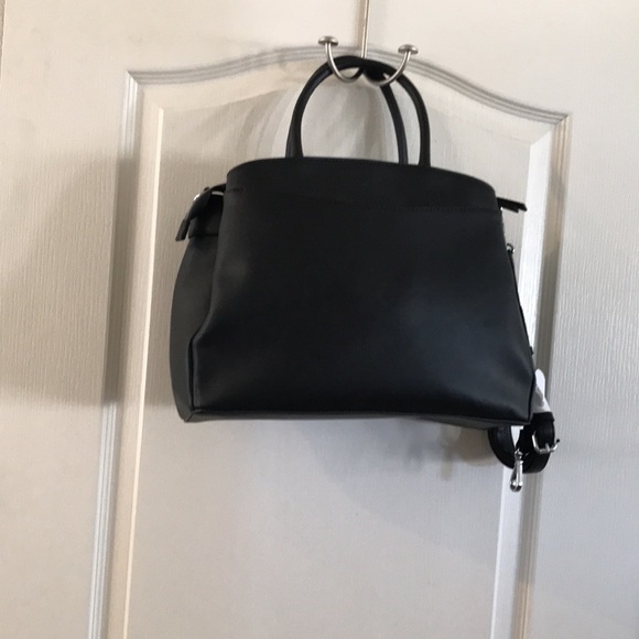 Lovely Black Nine West Versatile Purse. - Picture 5 of 8